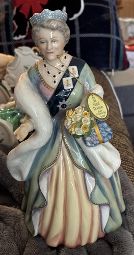 Queen elizabeth mother - queen,