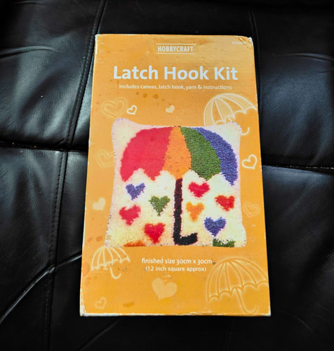 Hobbycraft latch hook kit - hook,