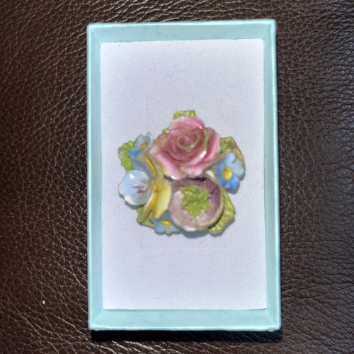 Vintage pink rose pansies - pink,