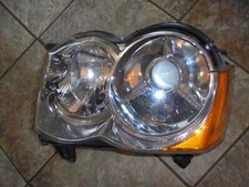Jeep Grand Cherokee WH WK Headlight Zenon HID 55079003AE