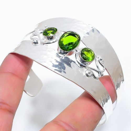 Green peridot gemstone 925 - green,