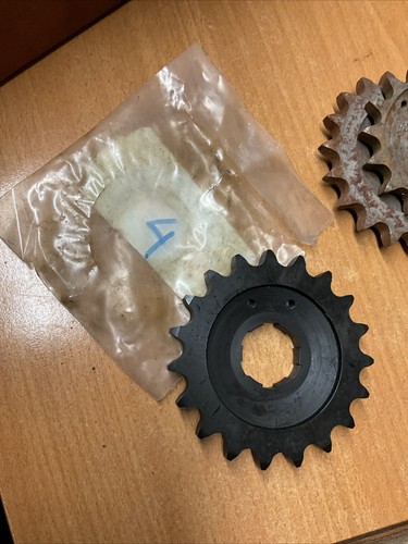Norton gearbox sprocket nos - gearbox,