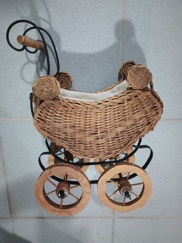 Wicker and wood vintage - wicker,