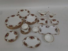 Royal Albert Old Country Roses Bone China 35pc Dinner Tea Set Bundle