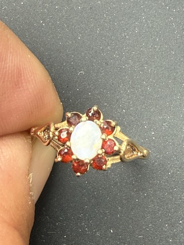 9ct gold garnet - 9ct,
