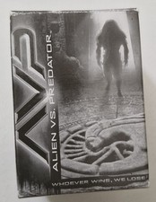 Wizkids Horrorclix Alien Vs Predator Zombie Astronaut 2007 Collector's Edition.