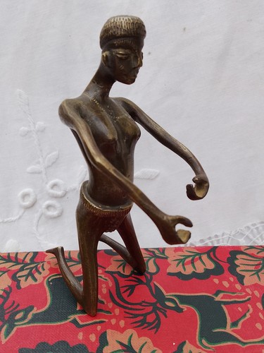 African benin bronze sculpture - benin,