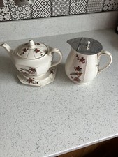 Teapot Stand Hot water Jug