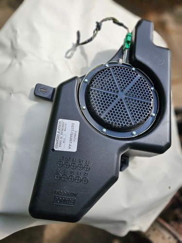 Ford mondeo mk5 2016 subwoofer - mk5,
