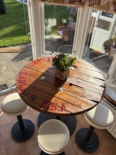 Reclaimed high round bar - round,