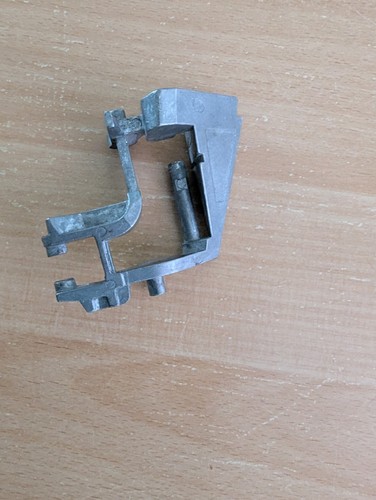 Right exterior door handle - right,