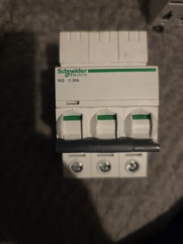 Schneider electric ikq 20amp - electric,