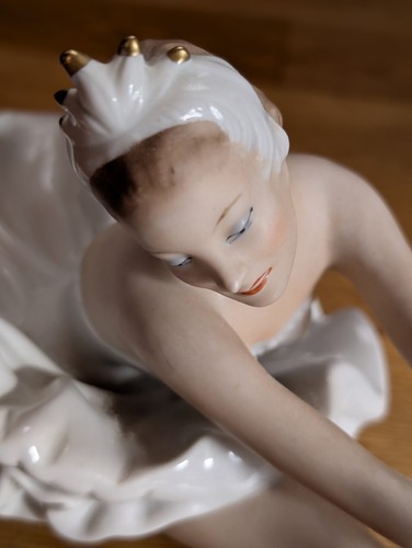 Wallendorf porcelain ballerina - wallendorf,