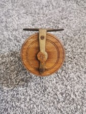 Vintage Wooden Centrepin