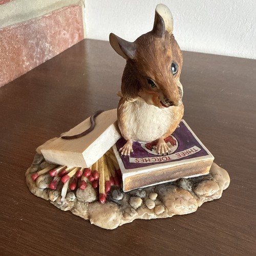 Rare border fine arts mouse - border,