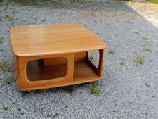 ERCOL TV CABINET PANDORAS BOX COFFEE TABLE VINTAGE IN ELM