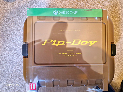 Bethesda fallout pip boy - 4, pip-boy