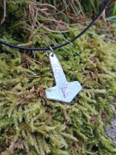 Thors hammer pendant with - ,