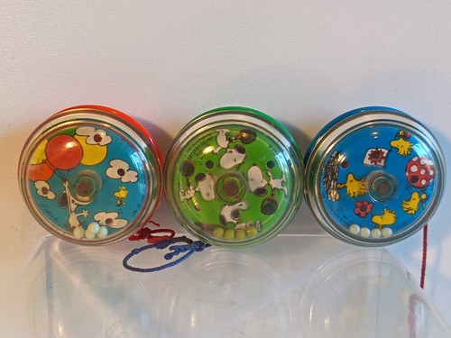 Vintage 1950s yoyos - vintage, yo-yo