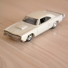 2008 DODGE CORONET SUPER BEE '69 HOT WHEELS DIECAST CAR TOY