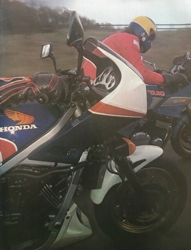 Honda vf750f suzuki - honda,