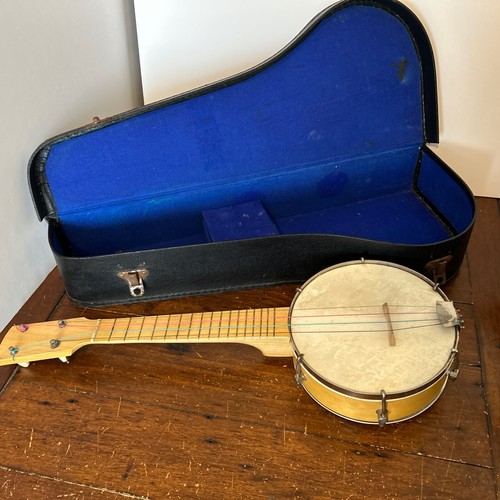 String banjo and case - 4,