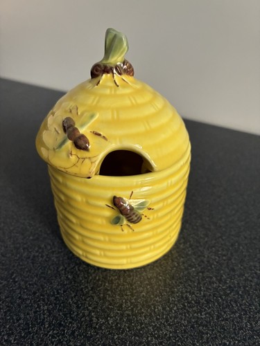 Vintage goebel germany bee - germany,