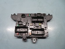 VAUXHALL ASTRA J 1.7 CDTi 16V ecoFLEX MK6 FUSEBOX 13302301