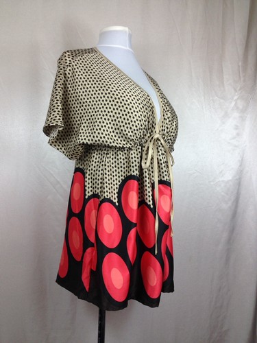 Slippery sheen top secretary - sheen,