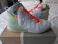 Nike Diana Taurasi x LeBron 18