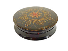 Russian Lacquer Circular