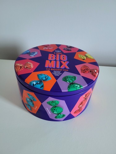 Sweet storage tin - storage,