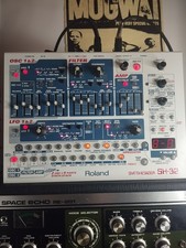  Synthesizer Roland SH-32 