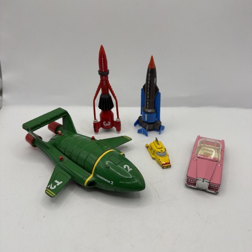 Thunderbirds 4 lady - thunderbirds,