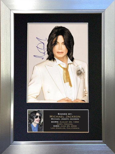 Michael jackson signed photo - jackson,