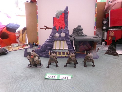 Lion king guard - king,