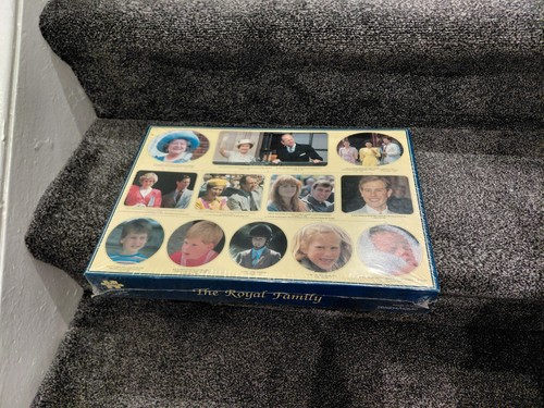 Vintage the royal family - royal,