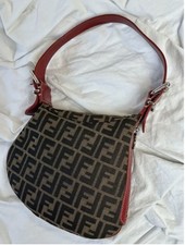 Vintage Beauty Dual Aspect Zip