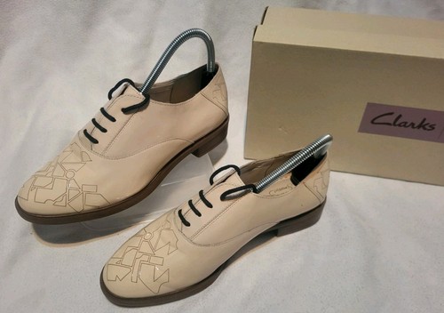 Clarks somerset cream patent - cream,