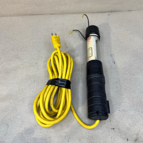 Bayco corded 120v - corded, hanging