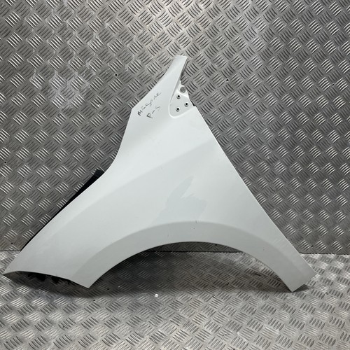 2016 renault megane front wing - renault,