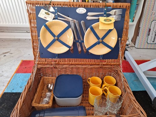 Bnwt vintage house - bnwt,