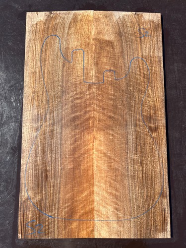 Curly english walnut - english,
