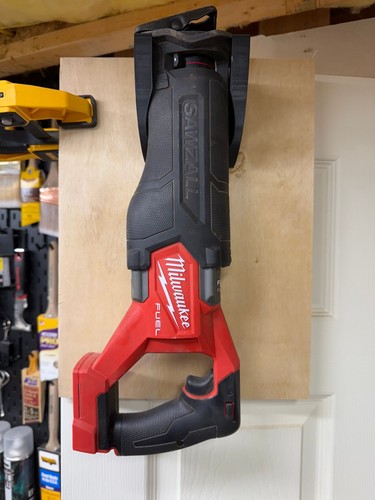 Wall mount for milwaukee - wall,