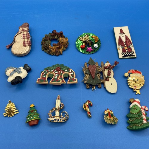 Christmas pin lot vintage 1 - pin,