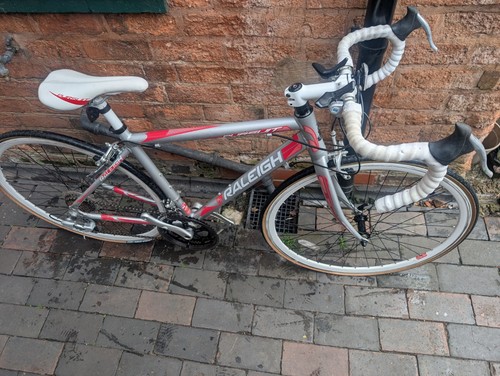 Raleigh pursuit road bike - pursuit,