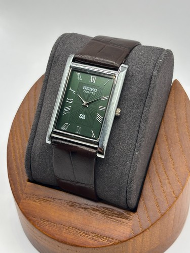 Vintage seiko tank green - seiko, sq