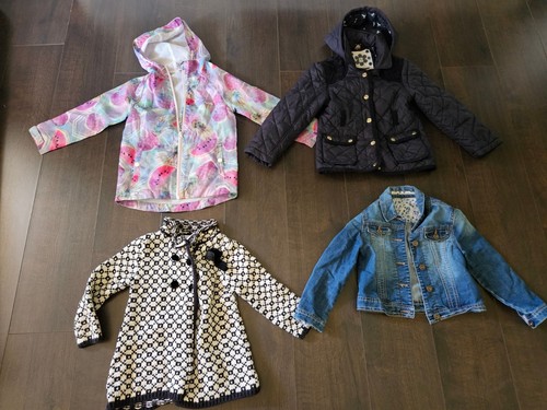 Girls coat - 299),