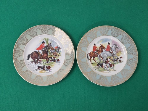 Pair fox hunting scene - fox,