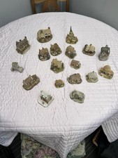 16 Lilliput Lane Cottages